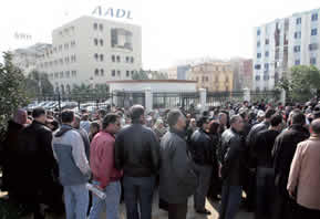 Ils ont observé un autre sit-in devant la dg à saïd hamdine pour lever le voile sur le programme aadl 2002