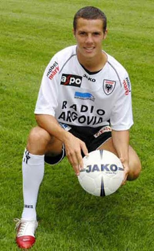 La Fiorentina le veut, Meshah «Je me sens bien à Lecce»