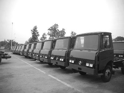 Le plan quinquennal fait l’unanimité au sein de la classe politique et des milieux d’affaires