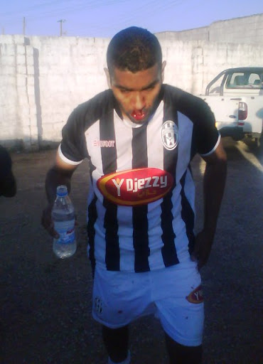 Lemouchia-Ambane : la bagarre en images