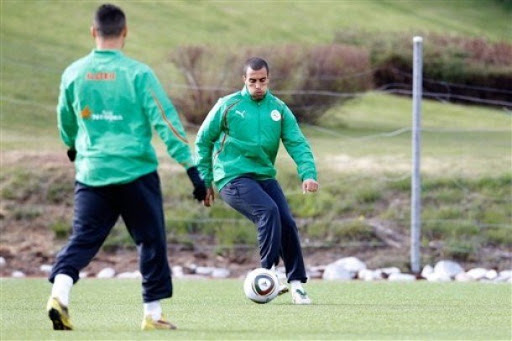 Mansouri : «Il ne faut pas s’inquiéter pour Bougherra et Yahia, ils vont bien»