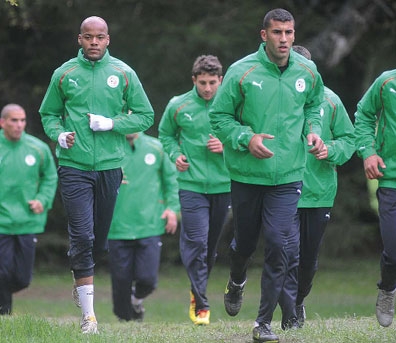 M’bolhi «Je ne suis pas là pour juger les autres gardiens»
