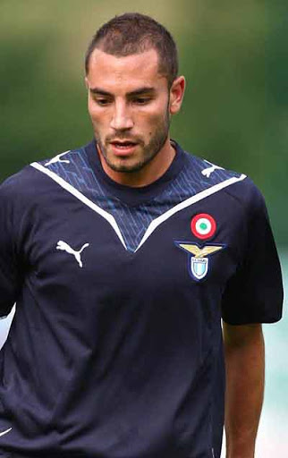 Meghni «Je ressens encore des douleurs»