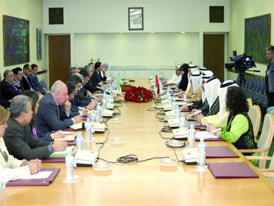 Mise en place d’un comité de suivi de la coopération algéro-émiratie