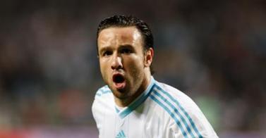 Valbuena en Afsud, Planus en réserve