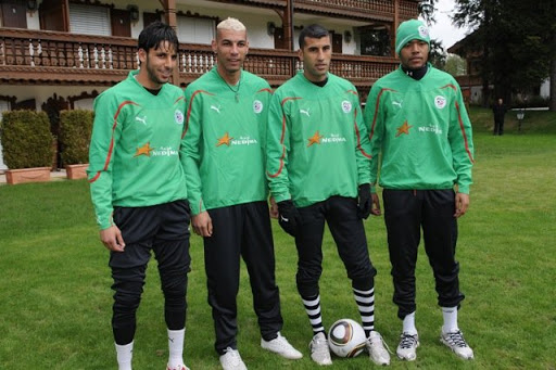 Zemma ecarté, Chaouchi titulaire, Mbolhi remplaçant, Gaouaoui 3e gardien