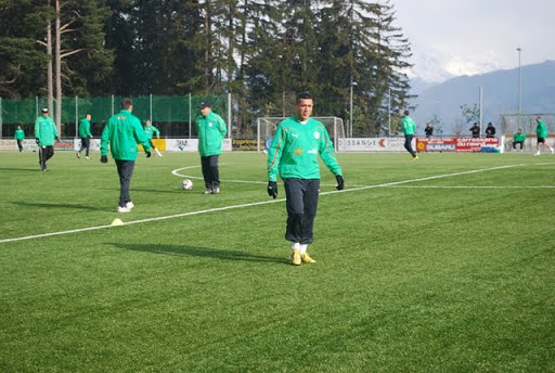 Ziani, répond à ses détracteurs : «J&rsquo;ai ma vie privée et j&rsquo;avais quartier libre»