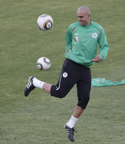 Djebbour : «Peu importe qui marquera, l&rsquo;essentiel est qu&rsquo;on gagner»