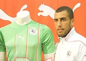 En blanc contre la Slovénie et en vert les deux autres matchs