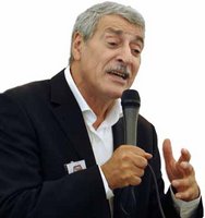 Il fausse le débat sur la régionalisation : La provocation de Ferhat Mehenni