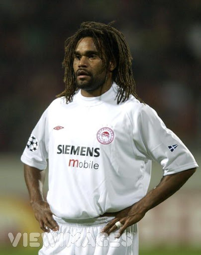 Karembeu  «Les Algériens doivent croire en leurs chances»