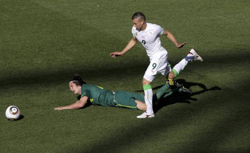 Le «Jabulani» et Ghezzal font basculer le match