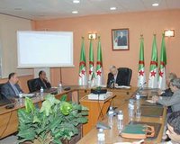 Ould Abbès rencontre les syndicats du secteur de la santé : « Je vous accompagne pour l’obtention de vos droits »