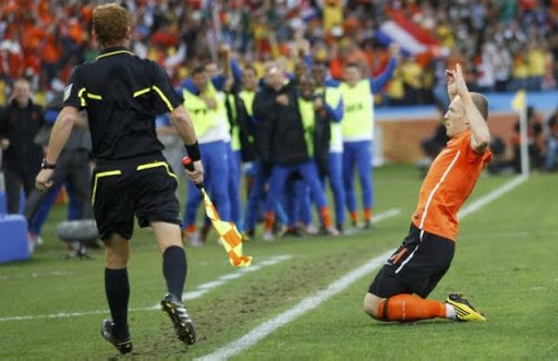 Pays-Bas – Slovaquie 2-1 : Robben leur a tout fait