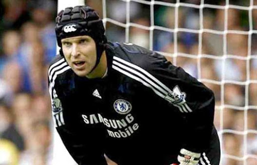 Petr Cech «M’Bolhi a réalisé une très bonne Coupe du monde»