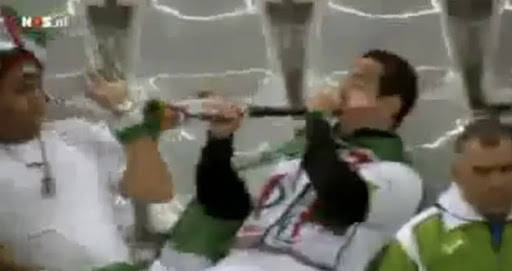 Pourquoi ces deux supporteurs Algériens passe à la télé ?