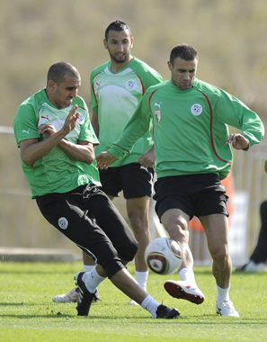 Saâdane chamboule l&rsquo;équipe et sort Mansouri