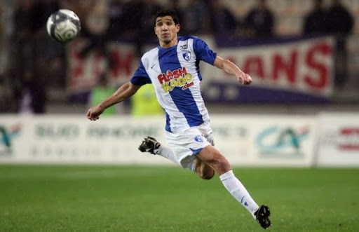 Akrour signe à Istres