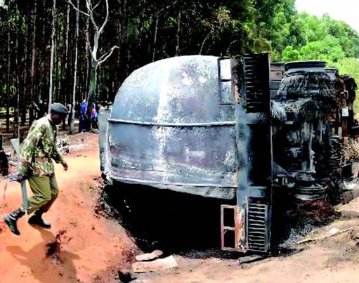 Explosion d’un camion-citerne au Congo : au moins 230 morts, 105 blessés