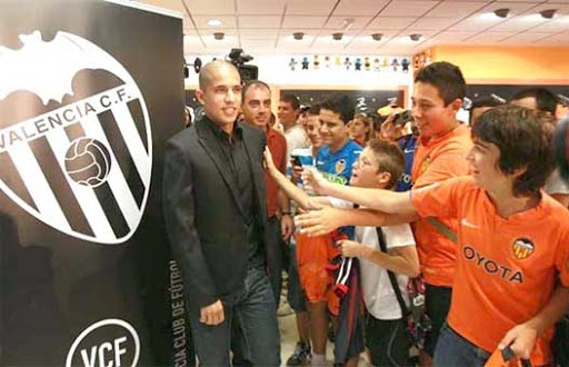 Feghouli a-t-il mis une croix sur l’Algérie ?