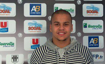 L&rsquo;US Créteil s&rsquo;intéresse à Boutabout