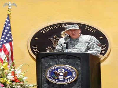 Nommé nouveau commandant des forces alliées, après son succès en Irak Afghanistan : place à la stratégie Petraeus