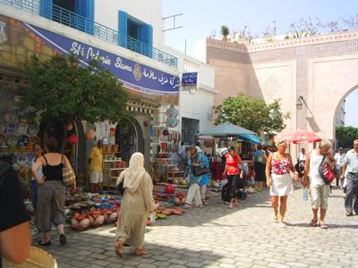 Vacances, pratiques commerciales et arnaque
