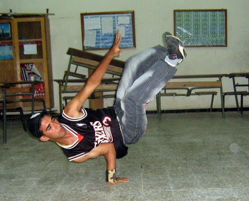 Deux décennies déjà Enracinement du hip hop en Algérie