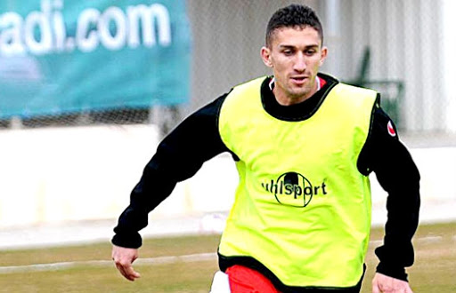 JSK : 1er match, 1er but : Younès annonce la couleur