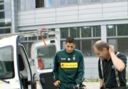 Matmour échappe à un accident de vélo