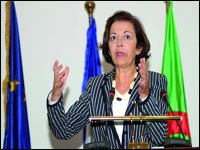 Anne-Marie Idrac. Secrétaire d&rsquo;Etat français chargée du Commerce extérieur «Nous voulons investir en Algérie sur le long terme»