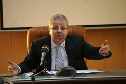 Après avoir réuni l’Unpef et le Snte Benbouzid va rencontrer le Cnapest et le Snapest