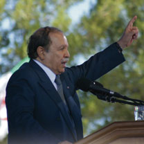 Bouteflika “Les pays développés ont le devoir de s’engager pleinement dans l’émergence d’une économie mondiale verte”