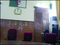 La justice décale l’affaire au 8 novembre face à la pression populaire Procès des non-jeûneurs : le restaurateur relâché