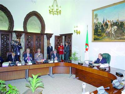 La loi de finances 2011 : Aucune hausse des impôts et taxes