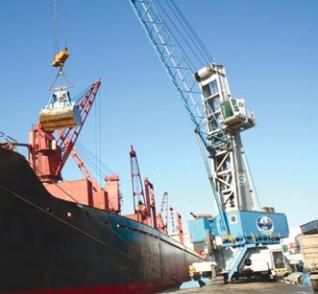 L’Algérie enregistre un excèdent de 11,2 milliards de dollars