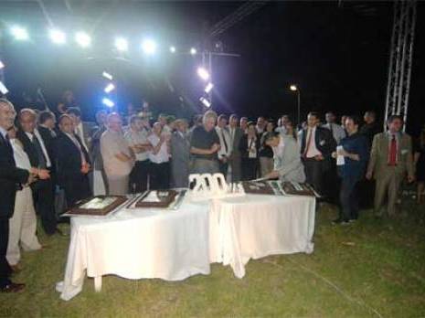 Le Lion continue de rugir Peugeot fête ses 200 ans d’histoire