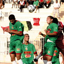 Le MCA sous pression, la JSMB veut encore impressionner