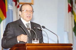 Le Président Bouteflika préside une réunion d&rsquo;évaluation du secteur de la jeunesse et des sports : Une nouvelle dynamique