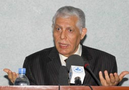 M. Ould Abbès demande l&rsquo;échange du stock algérien de vaccin A/H1N1 contre des vaccins pour enfants