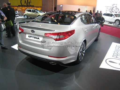 Mondial de l’automobile de Paris 2010 – Live :	KIA Optima en avant-première européenne