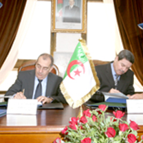 Signature d&rsquo;une convention sociale entre la DGSN et Air Algérie : Remise sur les billets d’avion pour les policiers et leurs ayants-droit