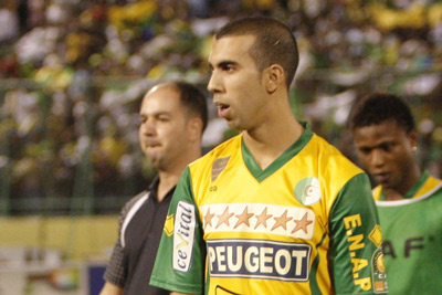 Tedjar « pour tout l’or du monde, je ne vendrai pas le nif kabyle »