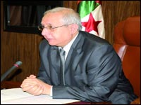 Ziari enterre le projet de loi sur la criminalisation du colonialisme et évoque une révision de la constitution Alger “pardonne” à paris !