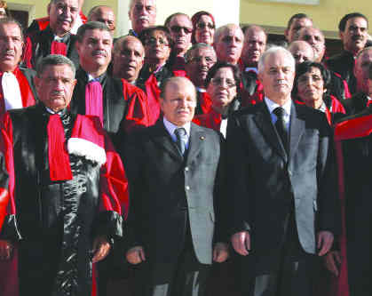 Bouteflika «La justice doit jouer son rôle dans l’éradication des fléaux sociaux»