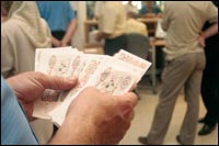 Entre différences régionales et écarts sectoriels Les salaires en Algérie : paradoxes et injustice sociale