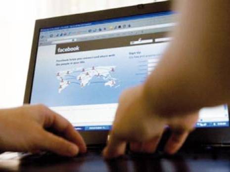 Facebook compte 1,2 million d’utilisateurs en Algérie