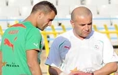 Il hésite entre le 4-2-3-1 et le 4-4-2