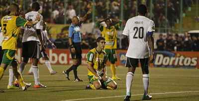 Le bus de la JSK caillassé,Une fin houleuse