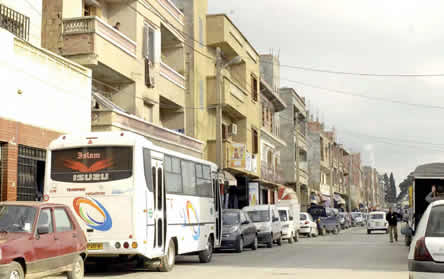 Les parkings anarchiques sous contrôle de la police